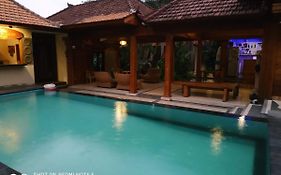 Medewi Beach Inn